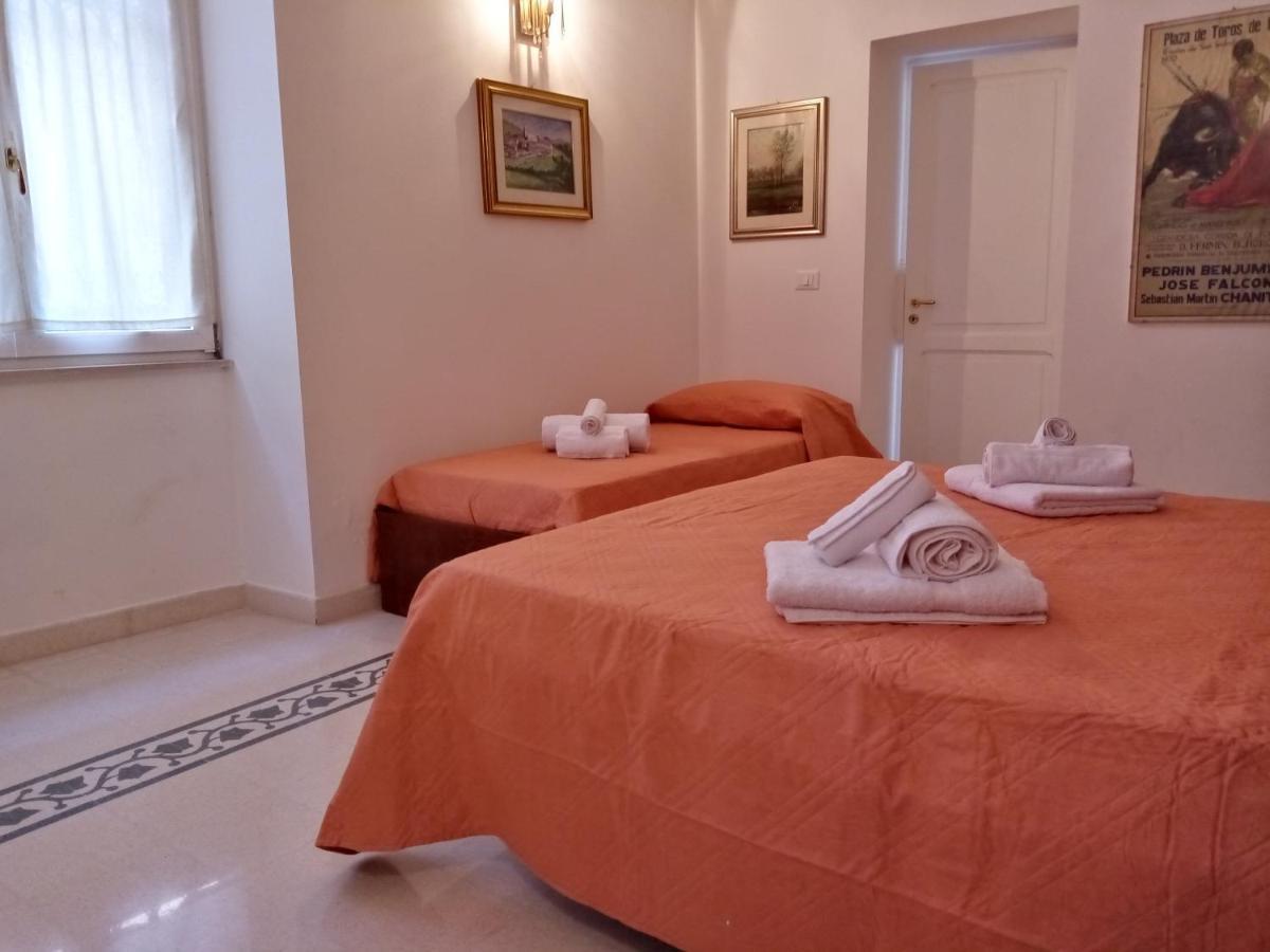 Dimora Storica Le Perle Bed & Breakfast Lecce Eksteriør bilde