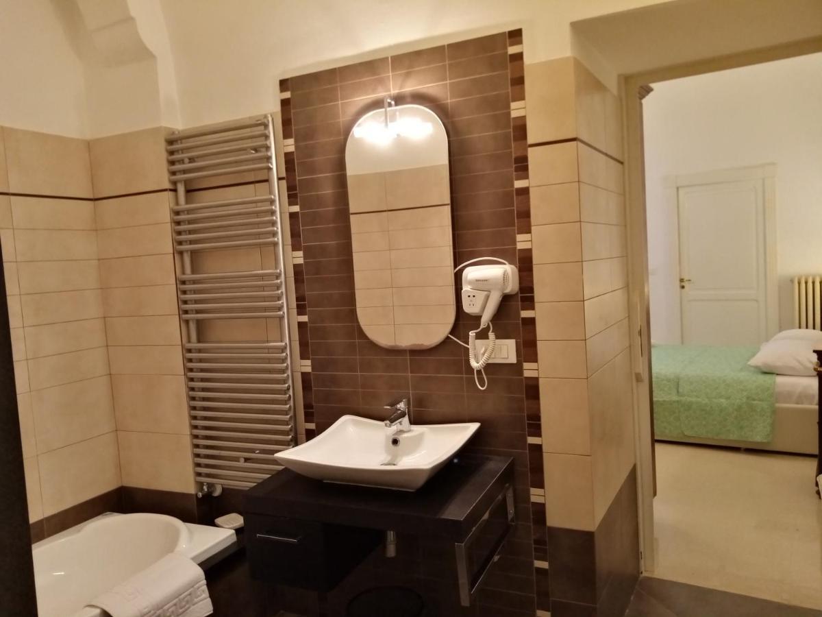 Dimora Storica Le Perle Bed & Breakfast Lecce Eksteriør bilde