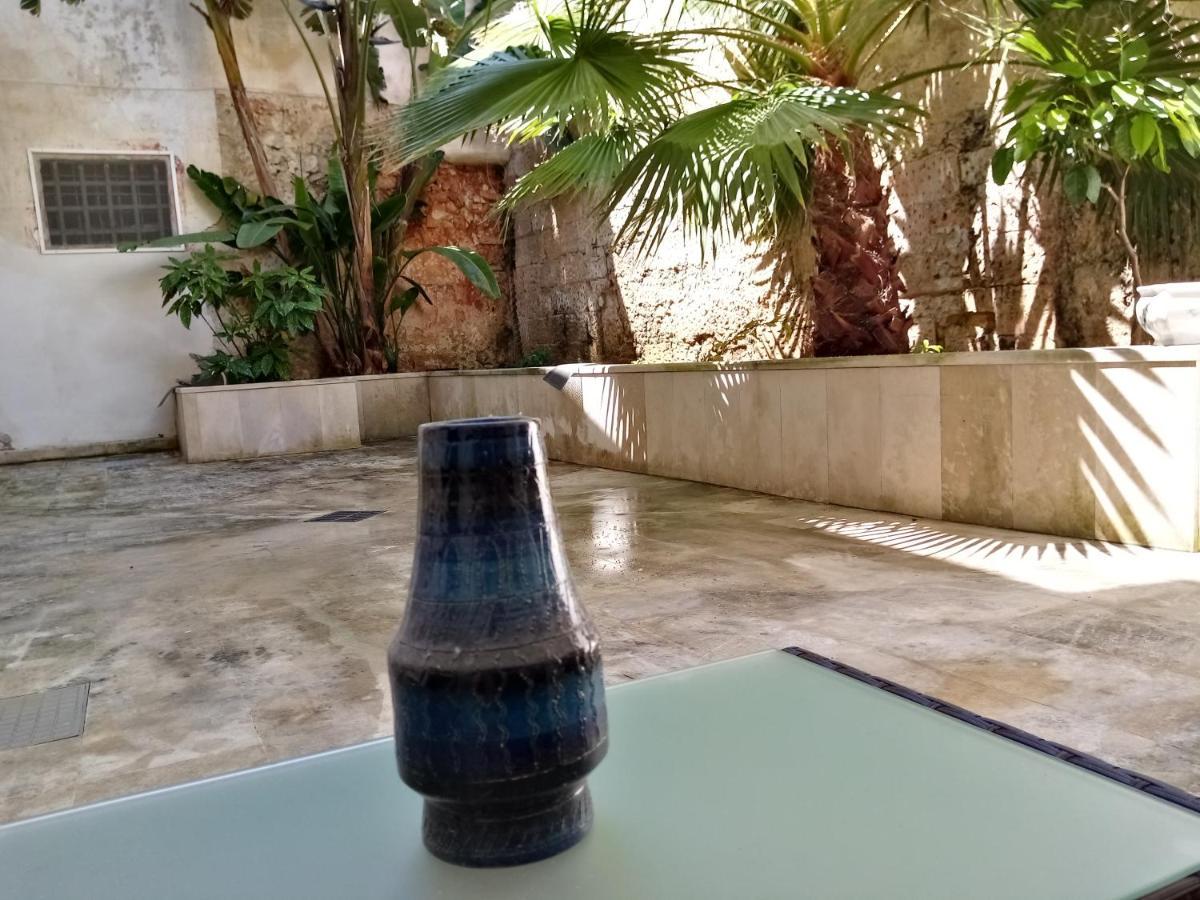 Dimora Storica Le Perle Bed & Breakfast Lecce Eksteriør bilde