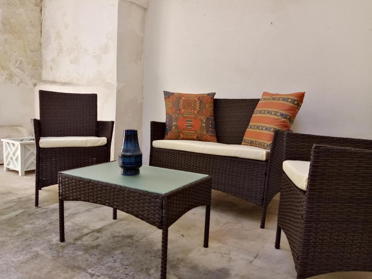 Dimora Storica Le Perle Bed & Breakfast Lecce Eksteriør bilde